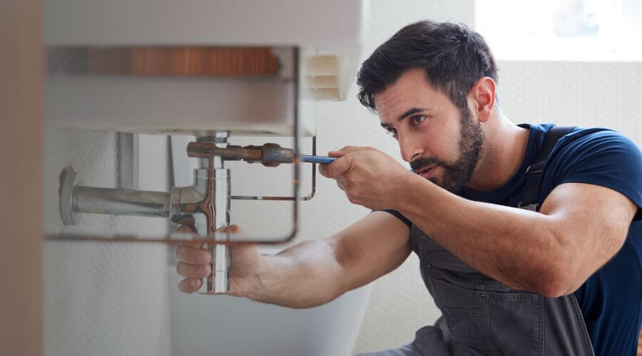 Faucet aerator cleaning/replacement in Hillsboro, NM